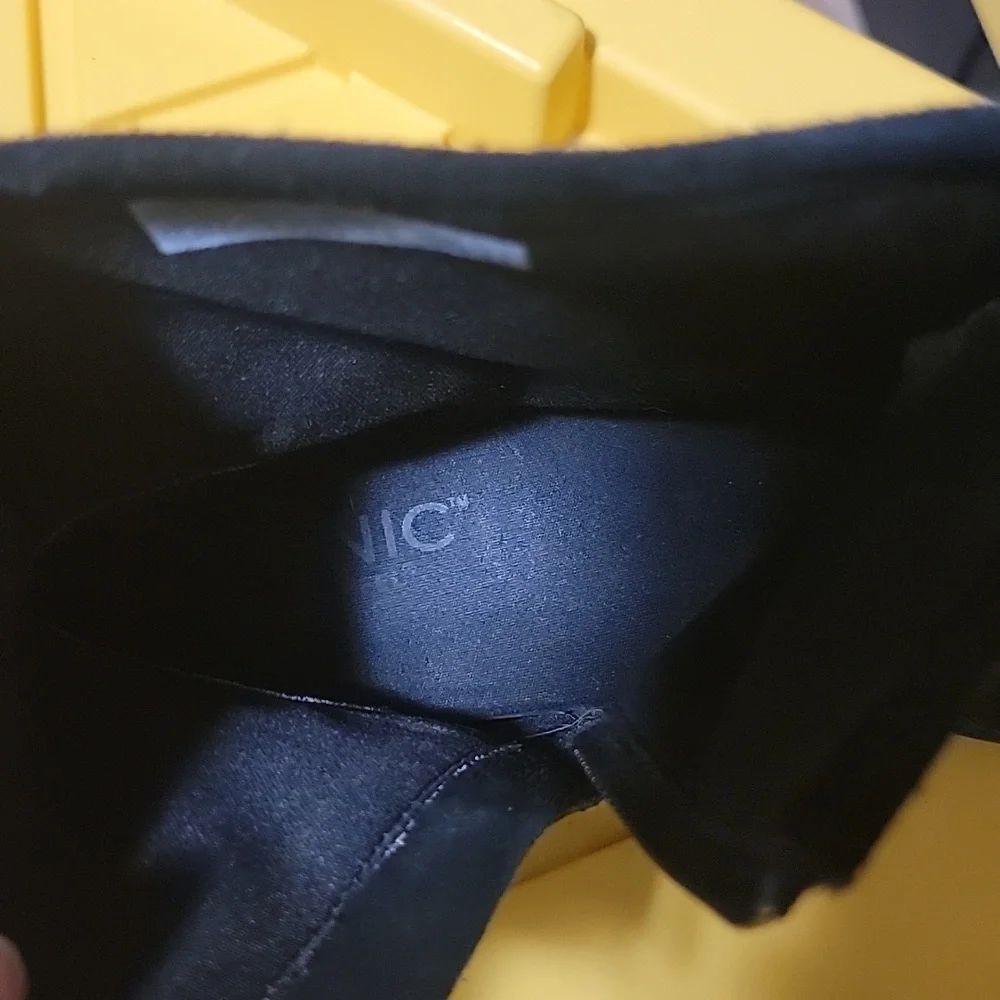 VIONIC Orthaheel Country Crescent Suede Boots Ankle Buckle Size 7.5 - Picture 12 of 14